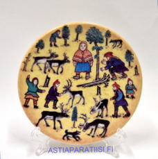 ARABIA, Poromies nro.36 sein�lautanen. Design: Andreas Alariesto,1980-luku.Mitat Halkaisija n. 12 cm, 1kpl, 25�/kpl,( Tuote nro 116A )