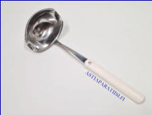 HACKMAN,HACkMINNA  Soppakauha ,Design: Ahti Majuri,pituus n. 18,5 cm,1 kpl ,23 � /kpl, ( Tuote nro 426AT )