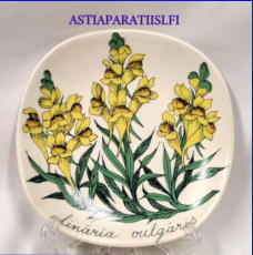 ARABIA,Sein�lautanen " Kannusruoho " Linaria vulgaris, Botanica,Design:Esteri Tomula,Valmistettu 1982 -luku,Korkeus n. 12 cm, leveys n. 12 cm,1 kpl,54 � /kpl ( Tuote nro / Item #119E )