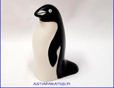 ARABIA,Pingviini WWF- sarja,Design: Lillemor Mannerheim-Klingspor,Leveys n.8 cm ja korkeus n. 15 cm 0 kpl, ( Tuote nro / Item #102Z )
