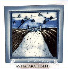 ARABIA, Sein�laatta " Portti ", Design:Helj� Liukko-Sundstr�m, Valmistettu 1981,Korkeus n. 11,8 cm, leveys n. 11,8 cm 55 �( Tuote nro / Item #227HL )