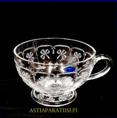 NUUTAJ�RVI LASI, Apila teekuppi ilman asettia,Design:Kerttu Nurminen,Korkeus n.7 cm, halkaisija n.10,8 cm, 1 kpl,20� /kpl ( Tuote nro / Item #110J )
