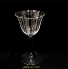 NUUTAJ�RVIN LASI, Aromilasi koriste kaiverrettu,Tuotannossa 1940,Korkeus n.15 cm ,halkaisija n.8 cm, 1 kpl,15� /kpl.( Tuote nro / Item #308J )