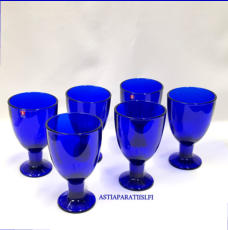 IITTALA, Verna  koboltinsininen,Design:Kerttu Nurminen,Korkeus n.13,5 cm , Halkaisija n.8 cm, 10 kpl,20�/kpl.( Tuote nro / Item #489J )