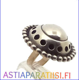 FINNISH DESIGN ,Aarikka oy / Kaija Aarikka,Sormus , Design:Kaija Aarikka,Vuodelta 1968, hopeaa  Pitoisuus 916,l�hes uudenveroinen 170 mm,hinta 360� (sis. alv) (Tuote nro Item 109DK)