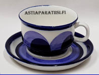 ARABIA, Paju kahvikuppi,Design: Anja Jaatinen-Winquist,K�sin maalattu,Kupin korkeus n. 4,9 cm, halkaisija n. 7,4 cm,Suunniteltu vuonna 1969-1973, 0 kpl, ( Tuote nro 109 Q )