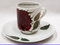 ARABIA, Ruusu kahvikuppi,Design:Anneli Qveflander,K�sin maalattu,Kupin korkeus n. 7,5 cm, halkaisija n. 6 cm,Suunniteltu vuonna 1971-1972, 1 kpl,42�/kpl,  ( Tuote nro 113 Q )