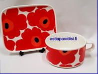 MARIMEKKO, Oiva/Unikko teekuppi,Suunnittelija: Sami Ruotsalainen, Kuviosuunnittelija: Maija ja Kristina Isola,Kupin korkeus n.5,5 cm, halkaisija n. 10,2 cm, Unikko syntyi vuonna 1964, 0 kpl,  ( Tuote nro 259Q )