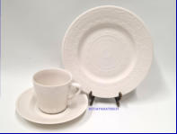 ARABIA,Stockmann 100v Jugend tyyli kahvikuppi, 3-osainen ,Kupin korkeus n. 6,7 cm, halkaisija n.7 cm,Suunniteltu vuonna 1949-1964, 1kpl, 58�/kpl ( Tuote nro 432Q )