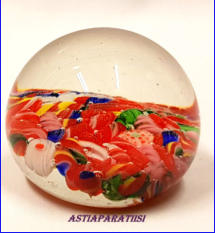 Lasipallo / paperipaino Lasimuna, taidelasiesine,Korkeus n.5 cm, leveys n.5,5 cm,1kpl,35�/kpl