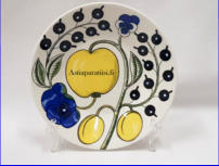ARABIA,Paratiisi pullalautanen / leip�lautanen,Desiegn:Birger Kaipiainen,lautanen halkaisija n.16,5 cm,Suunniteltu 1969-1974, 18 kpl,22�/ kpl ( Tuote nro 100PL )