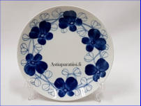 ARABIA,Elsa pullalautanen / leip�lautanen,Design:Esteri Tomula (koriste), Anja Jaatinen-Winquist (malli),lautanen halkaisija n.16,7 cm,Suunniteltu vuonna 1966 (malli), 1971 (koriste), 4 kpl,34�/ kpl ( Tuote nro 119PL )