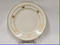 ARABIA,Vappu pullalautanen malli SE,Design:Toini Muona,Suunniteltu vuonna 1932-1949, piippuleima, halkaisija.n.17 cm,11 kpl,18�/kpl ( Tuote nro 221PL )