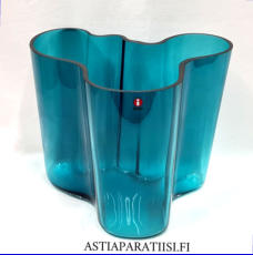 IITTALA, "Savoy"  Turkoosi v�ri  maljakko ,Design:Alvar Aalto.Merkitty Alvar Aalto Iittala,Korkeus 16 cm, halkaisija n. 20 cm 1kpl,340� /kpl ( Tuote nro / Item #105MA )