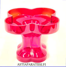 RIIHIM�EN LASI,Onnenlehti Lasimaljakko, rubiininpunainen.Design:Helena Tynell,Valmistettu:1971-1976-luku,Korkeus n.14,5 cm, halkaisija n. 19 cm 1kpl,187� /kpl ( Tuote nro / Item #117MA )