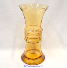 RIIHIM�EN LASI, Kielo-maljakko,  amber/ meripihkan v�rinen, Design:Tamara Aladin,Valmistettu:1974 - 1976-luku,Korkeus n.20 cm, halkaisija n.9,7 cm ,1 kpl,78� /kpl ( Tuote nro / Item #169MA )