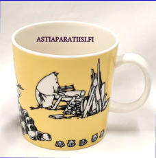 ARABIA, Muumimuki   Keltainen  Muumimamma, Moomin Mug yellow (1990-1996),Design: Tove Slotte-Elevant,Korkeus n. 8 cm, halkaisija n. 8 cm, 1kpl,279� ( Tuote nro 102M )