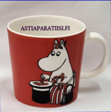 ARABIA,Muumimuki Muumimamma ja marjat,Moomin Mug Moominmamma and berries  (1999-2013),Design:Tove Slotte-Elevant,Korkeus n. 8 cm, halkaisija n. 8 cm, 3kpl,52� /kpl,( Tuote nro 146M )