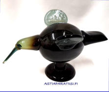 IITTALA, Juhlasieppari Festivo Catcher 2012,Design:Oiva Toikka Nuutaj�rvi,Signeerattu / Signature,mitat n.33cm x 19cm,1kpl,1200� ( Tuote nro / Item #105T)