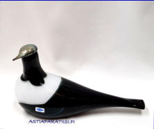 NUUTAJ�RVI, Harakka / Art Bird Harakka Magpie 1990, Design: Oiva Toikka,Nuutaj�rvi,Signeerattu / Signature,mitat n. 28 cm x 10,5 cm,1kpl,580� ( Tuote nro / Item #120T)