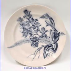ARABIA, kukka-aiheinen Matala  ruokalautanen,Valmistettu 1878-1910, leveys n. 24,8 cm,1 kpl,35�/kpl, ( Tuote nro 251R )