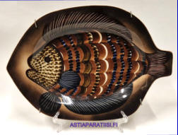 ARABIA,Atelje Kalalautanen k�sinmaalattu, Design: Gunvor Olin-Gr�nqvist,Signeerattu Arabia Finland Atelje GOG/pm,1970-luku,Mitat Korkeus n.23,5 cm, leveys n.33 cm,1kpl.250�/kpl,( Tuote nro 229AM )