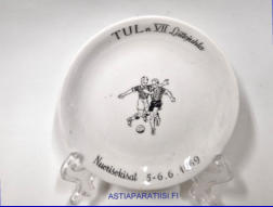 ARABIA, TUL liittojuhla Nuorisokisat 1969 Koristelautanen,Mitat Halkaisija,n. 9,5 cm,1kpl.15�/kpl,( Tuote nro 295AM )