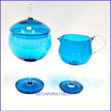 RIIHIM�EN LASI,Harlekiini kermakko ja sokerikko kannella,Design:Nanny Still. 1959-69-luku,Kermakon korkeus: 140 mm,Sokerikon korkeus:200 mm (kannen kanssa), pari,220� ( Tuote nro / Item #100S )