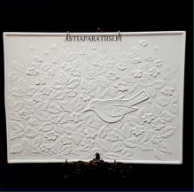 ARABIA,Taidekeramiikka Reliefi Sein�taulu,niittykukkia ja lintu,Design:Gunvor Olin-Gr�nqvist,signeerattu,mitat  korkeus n.35 cm Halkiasija n.26 cm 489� ( Tuote nro / Item #108F )