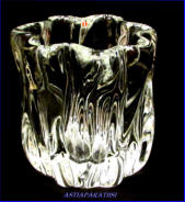 IITTALA,Kalvolan kanto Taidelasi maljakko, suuri, massiivinen,Design:Tapio Wirkkala,(TREE STUMP),suunniteltu: 1948,korkeus 18 cm, leveys 18 cm,1kpl,450�