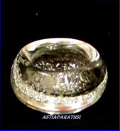 IITTALA,taidelasi Soodakupla,Design: Kaj Franck,korkeus n.3,4 cm, leveys n. 6,5 cm,1kpl,70�  