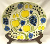 ARABIA, Paratiisi soikea tarjoiluvati, Design:Birger Kaipiainen,Leveys 35 cm x 30,5 cm,1kpl,190�/kpl