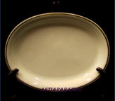 ARABIA,  Arki ovaali Tarjoiluvati,Design:Raija Uosikkinen,1968-1973-luku,Mitat: 30,7cm x 23,5 cm,1 kpl,45�/kpl