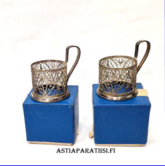 Ven�l�inen vintage,  filigraani teelasin pidikett� ,Korkeus,n.6,5 cm, halkaisija 7 cm,2 kpl, 75�/yht.( Tuote nro 201TA)