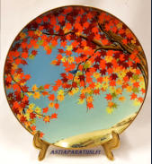 ( Marraskuu / November )Vintage Japanese hand painted,  Design: Franklin Mint Porcelain Plates 1979,Japanilainen koristelautanen, kuukausiaiheet, halkaisija n.26 cm,1kpl, 95�/kpl