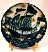 Vladimir Gorodetsky, 1968, Porcelain Factory Museum,halkaisija n.23,8 cm,1kpl, 85�/kpl